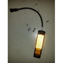 Side reflector compound light